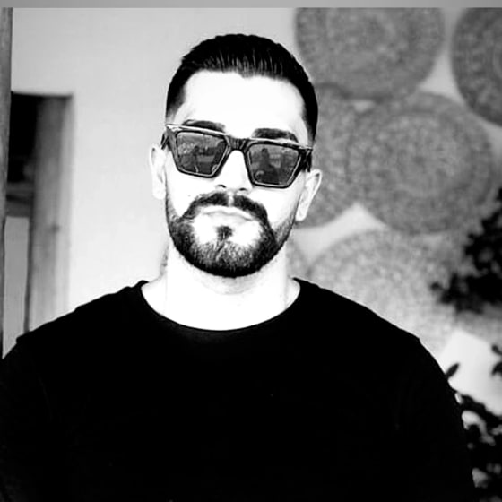 Ο Γιώργος, στο ELIT BARBER